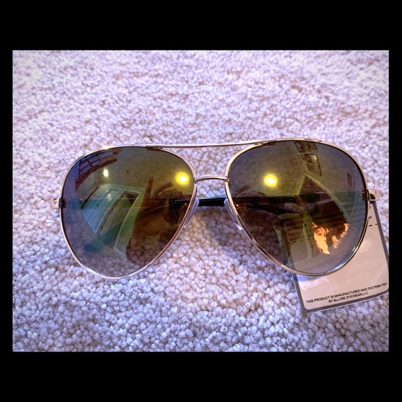 oscar by oscar de la renta Accessories - Oscar by oscar de la renta sunglasses, nwt